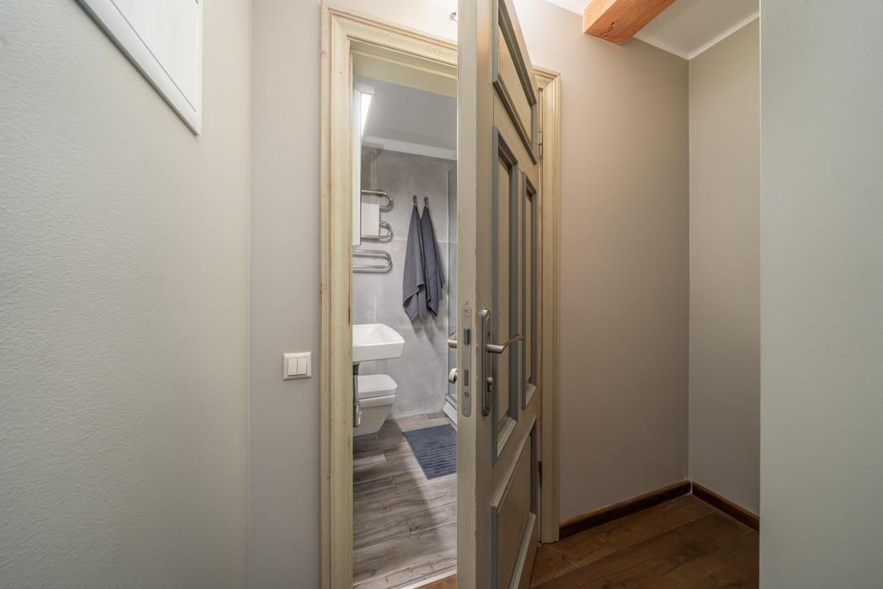 Enjoy Old Town Vibes In 1716 Laipu Residence With 4 Stylish Apartments And 1 Penthouse Рига Экстерьер фото