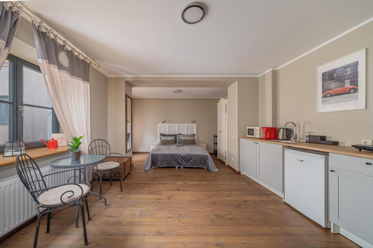 Enjoy Old Town Vibes In 1716 Laipu Residence With 4 Stylish Apartments And 1 Penthouse Рига Экстерьер фото