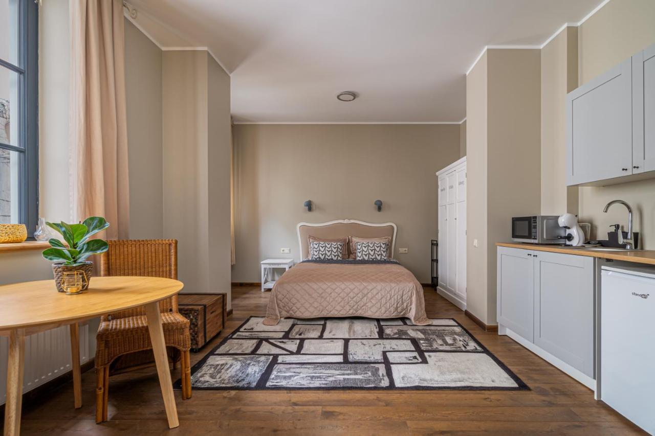 Enjoy Old Town Vibes In 1716 Laipu Residence With 4 Stylish Apartments And 1 Penthouse Рига Экстерьер фото