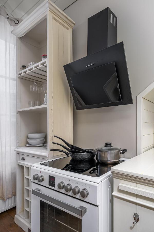 Enjoy Old Town Vibes In 1716 Laipu Residence With 4 Stylish Apartments And 1 Penthouse Рига Экстерьер фото